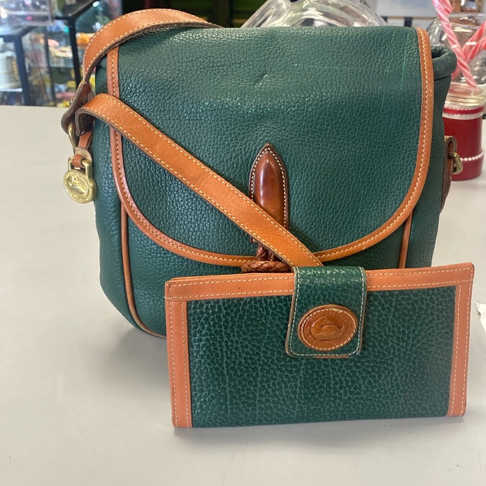 Dooney & Bourke Wexford Leather Zip Crossbody and matching wallet Vintage.